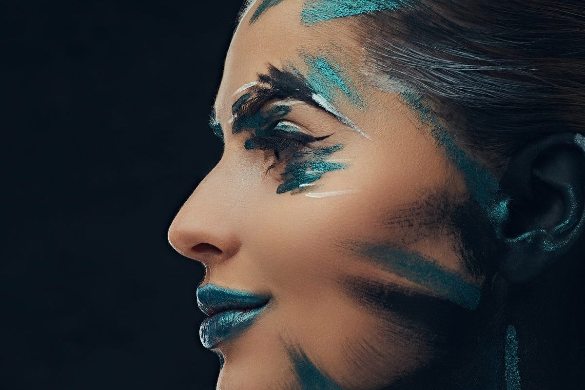 Stop Drowning in Buttons: The Honest Guide to Your First Week With Photoshop