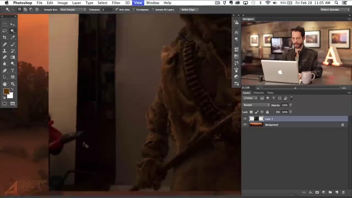 Reviewing the selection along the subject&rsquo;s edges for cleanup