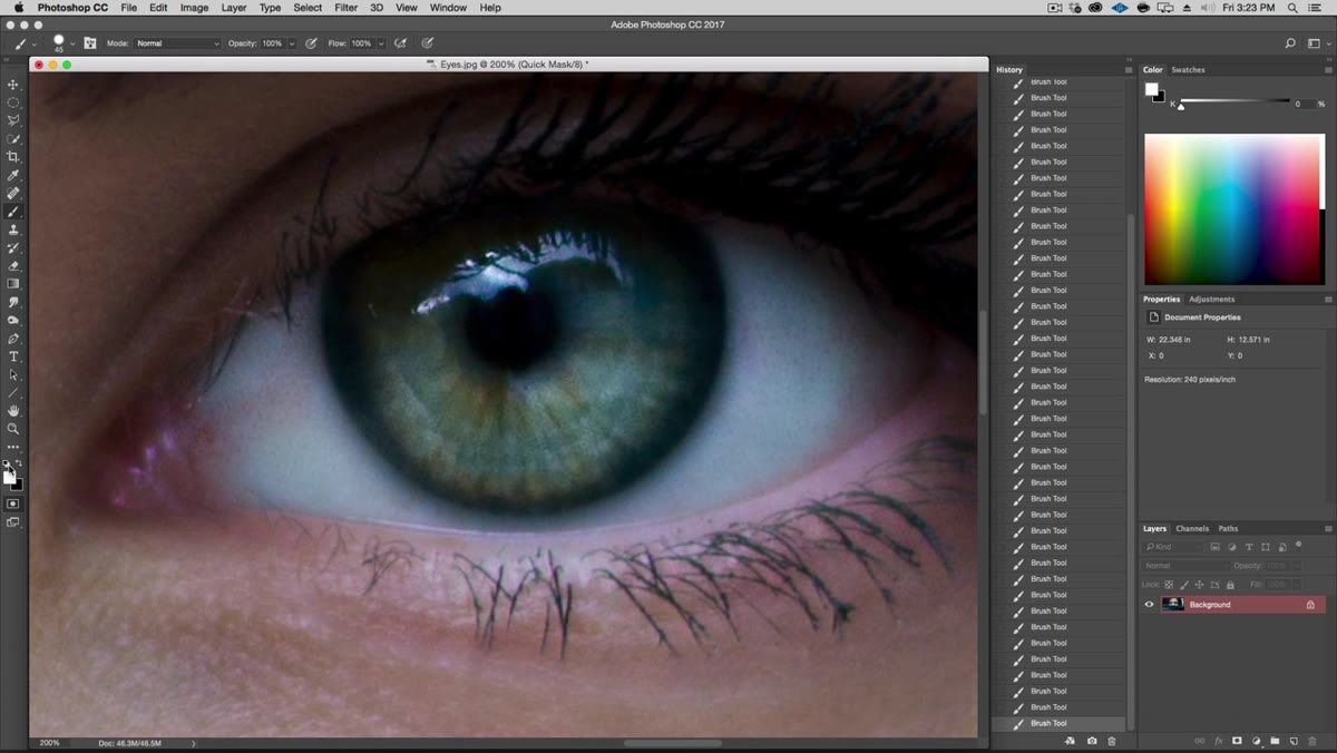 Second eye being masked in Quick Mask mode with brush tool active
