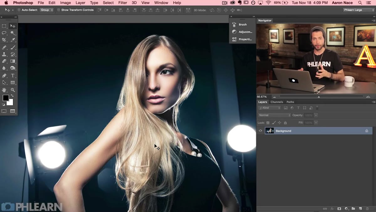 Backlit portrait with visible rim lighting on subject&rsquo;s hair and arm