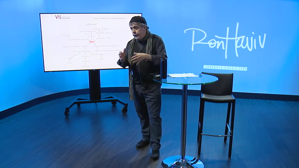 Instructor explaining the map is a starting point, not a rigid endpoint