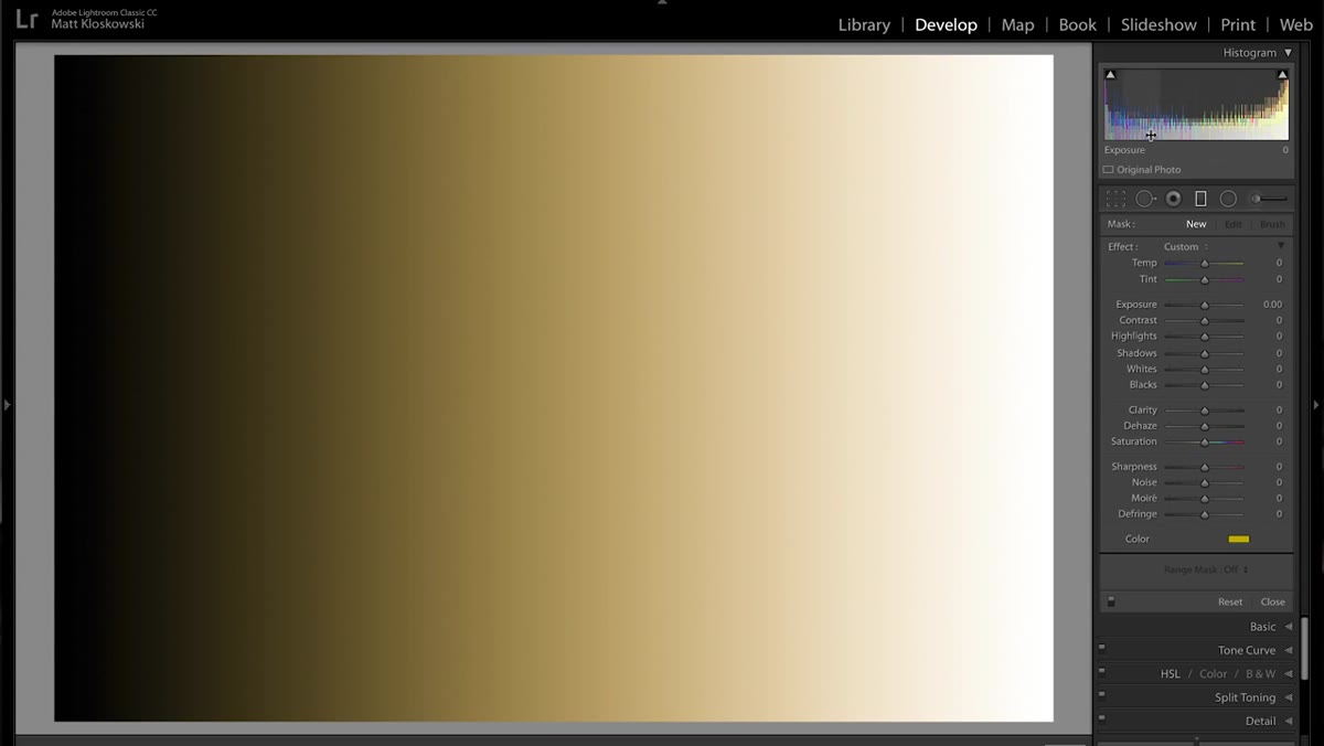 Histogram showing color spikes being toggled on and off