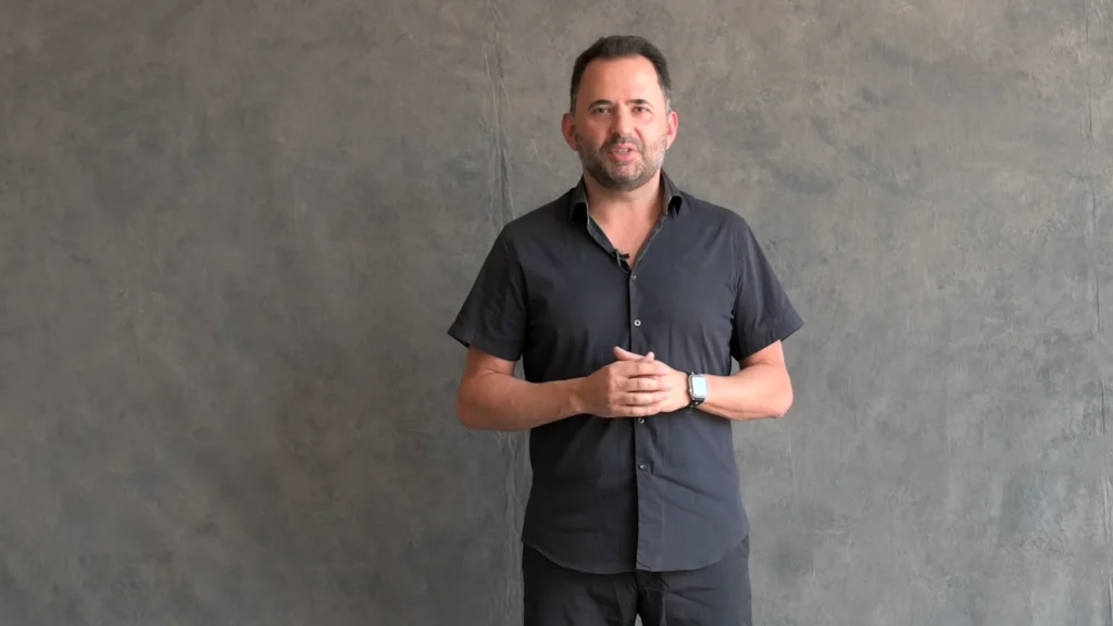 How to Pose Men