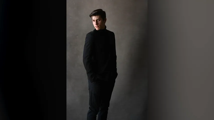 How to Pose Men