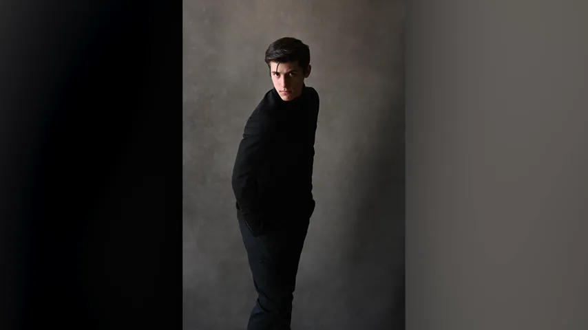 How to Pose Men
